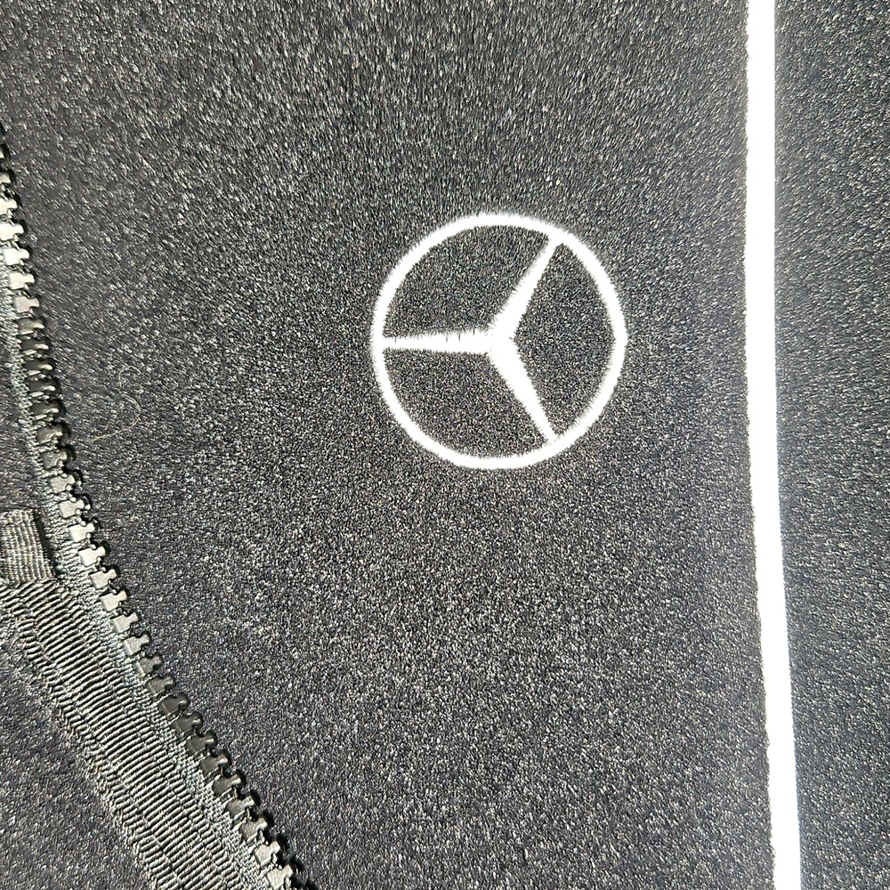 Mercedes-Benz Black Fleece Jacket – Size XL – Brand N - Picture 2 of 6